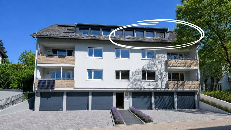 Dachgeschosswohnung | MFH top saniert (EH70) | 3 Zimmer | Süd-Balkon